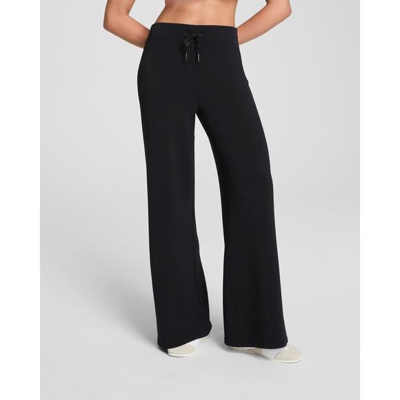 SPANX AirEssentials Wide Leg Pant in Black Size Medium Tall - Picture 1 of 5